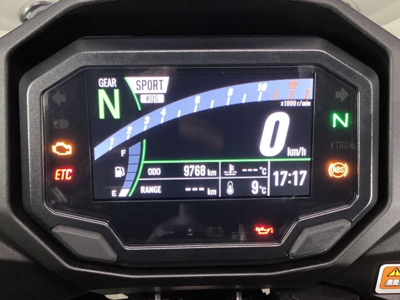 Ｎｉｎｊａ　１０００　ＳＸ