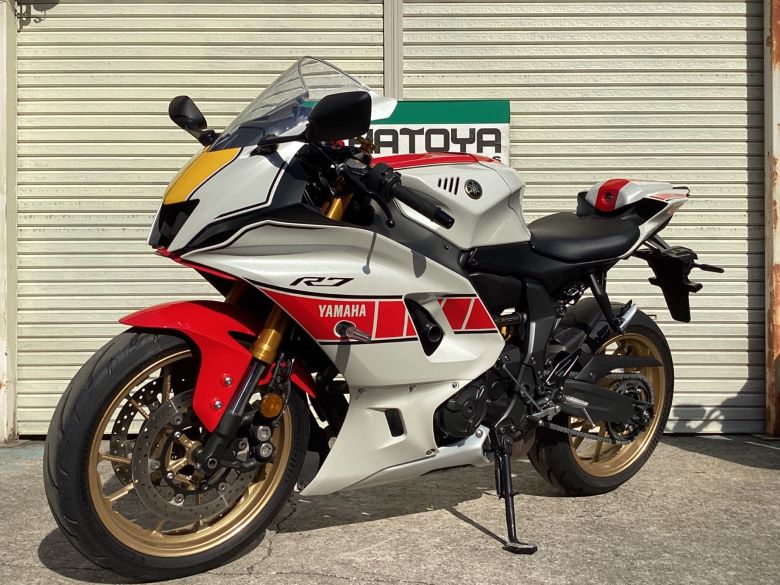 ＹＺＦ−Ｒ７