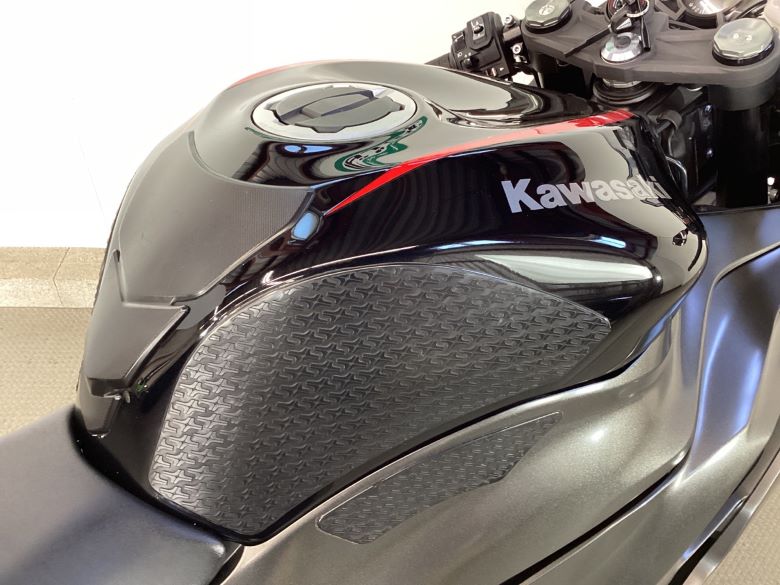 Ｎｉｎｊａ　ＺＸ−６Ｒ