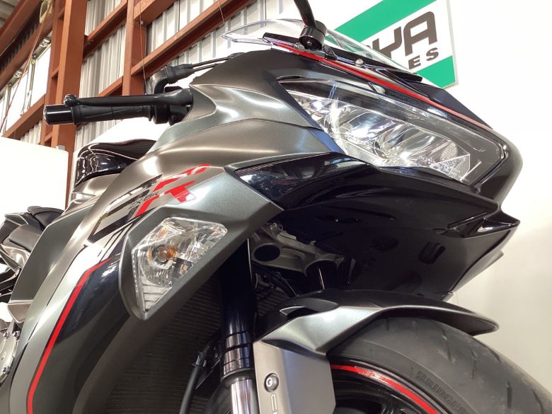 Ｎｉｎｊａ　ＺＸ−６Ｒ