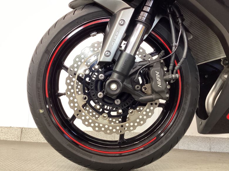 Ｎｉｎｊａ　ＺＸ−６Ｒ