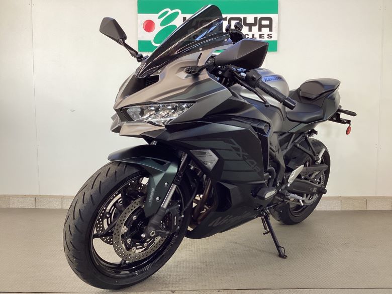 Ｎｉｎｊａ　ＺＸ−４Ｒ　ＳＥ