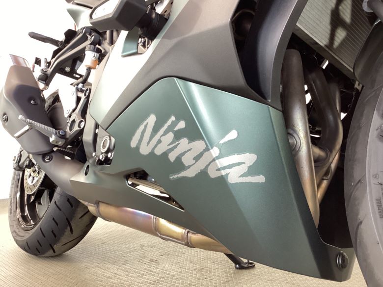 Ｎｉｎｊａ　ＺＸ−４Ｒ　ＳＥ