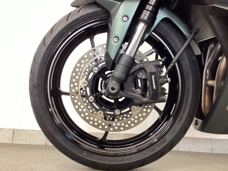 Ｎｉｎｊａ　ＺＸ−４Ｒ　ＳＥ