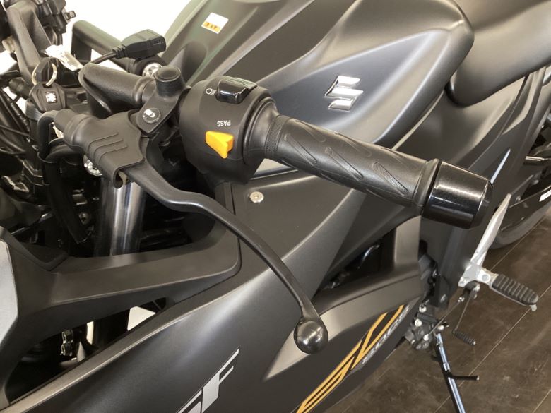 ＧＩＸＸＥＲ　ＳＦ　２５０