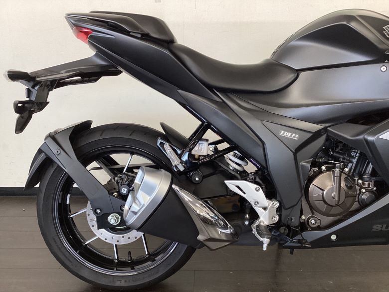 ＧＩＸＸＥＲ　ＳＦ　２５０