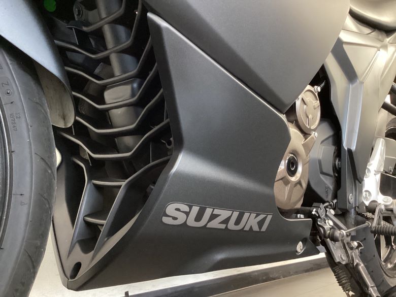 ＧＩＸＸＥＲ　ＳＦ　２５０