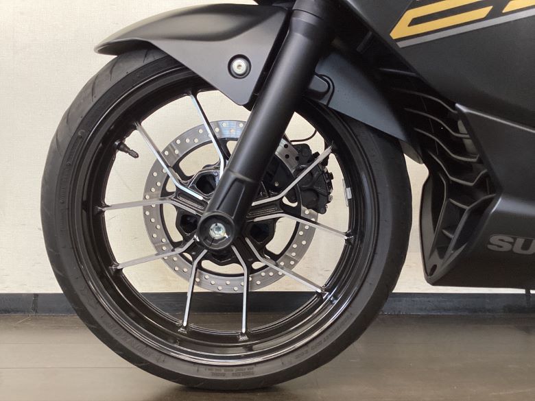 ＧＩＸＸＥＲ　ＳＦ　２５０