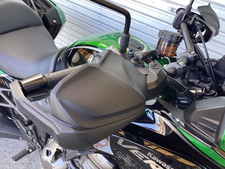 Ｖｅｒｓｙｓ　１０００　ＳＥ