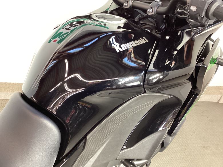 Ｖｅｒｓｙｓ　１０００　ＳＥ