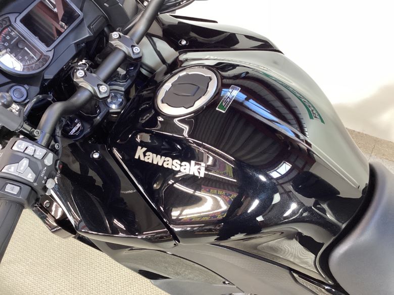 Ｖｅｒｓｙｓ　１０００　ＳＥ