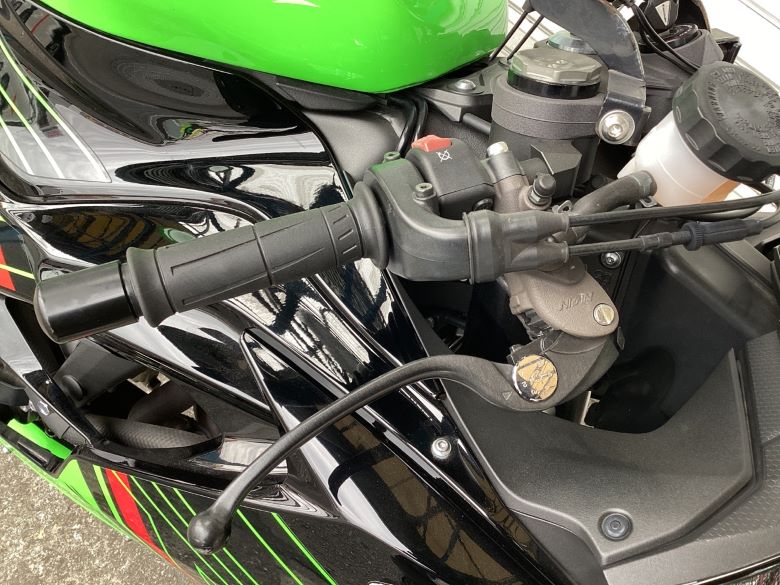 Ｎｉｎｊａ　ＺＸ−６Ｒ