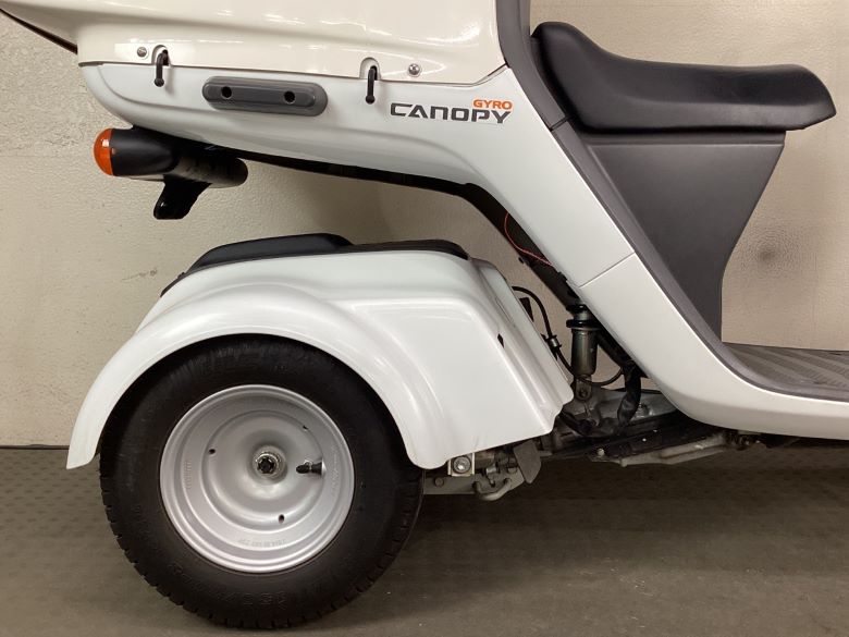 ジャイロキャノピー