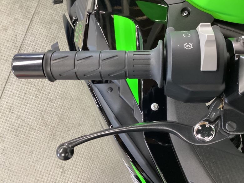 Ｎｉｎｊａ　ＺＸ−２５Ｒ　ＳＥ