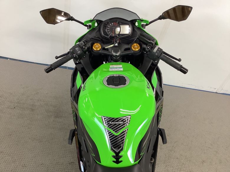 Ｎｉｎｊａ　ＺＸ−２５Ｒ　ＳＥ