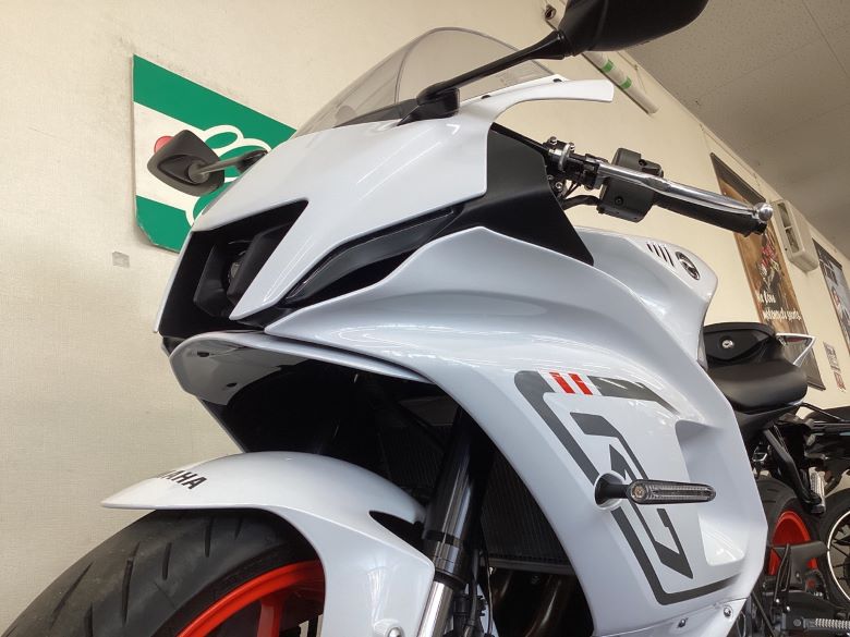 ＹＺＦ−Ｒ７