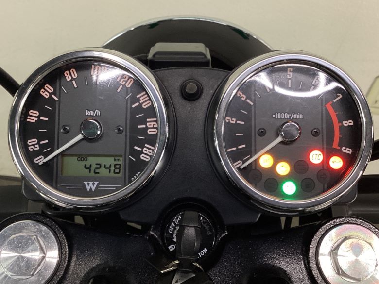 Ｗ８００　ストリート