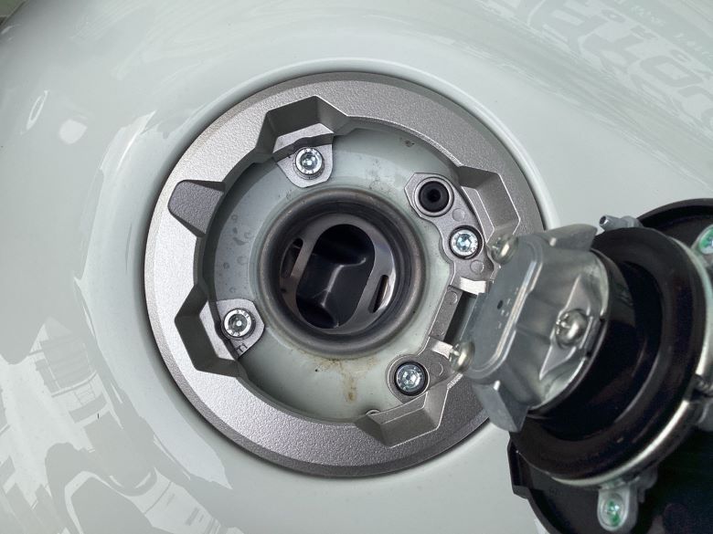 エリミネーター４００