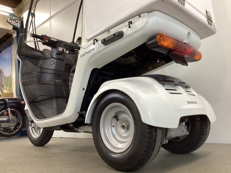 ジャイロキャノピー