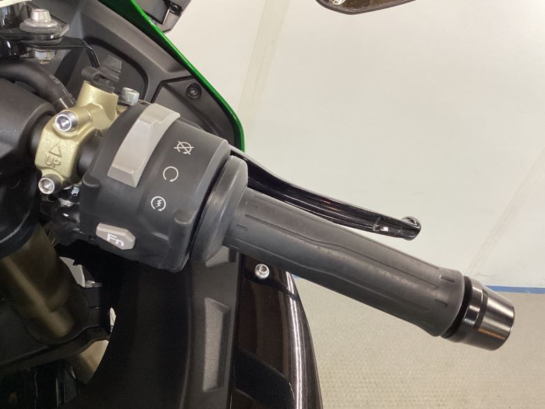 Ｎｉｎｊａ　Ｈ２　ＳＸ