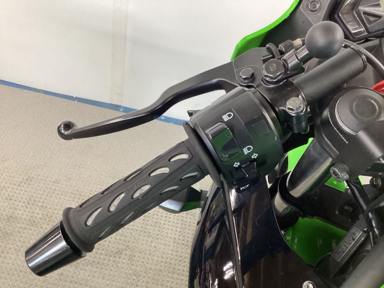 Ｎｉｎｊａ　２５０ＳＬ