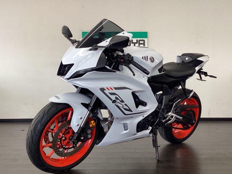 ＹＺＦ−Ｒ７