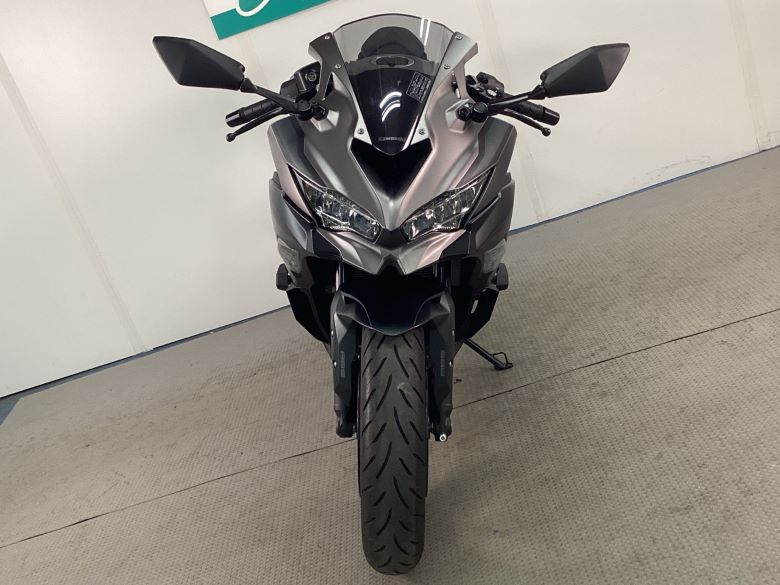 Ｎｉｎｊａ　ＺＸ−４Ｒ　ＳＥ