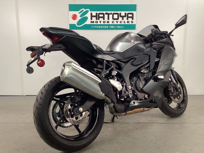 Ｎｉｎｊａ　ＺＸ−４Ｒ　ＳＥ