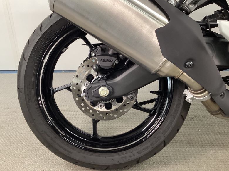 Ｎｉｎｊａ　ＺＸ−４Ｒ　ＳＥ