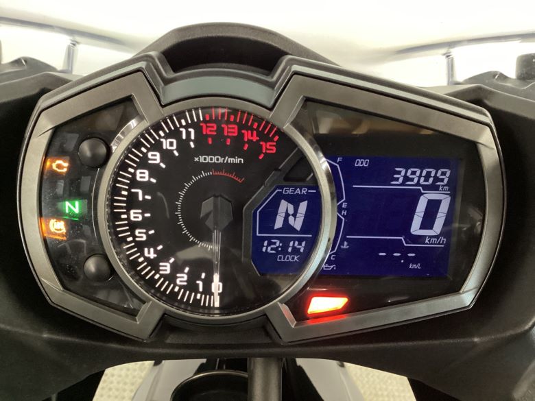 Ｎｉｎｊａ　４００