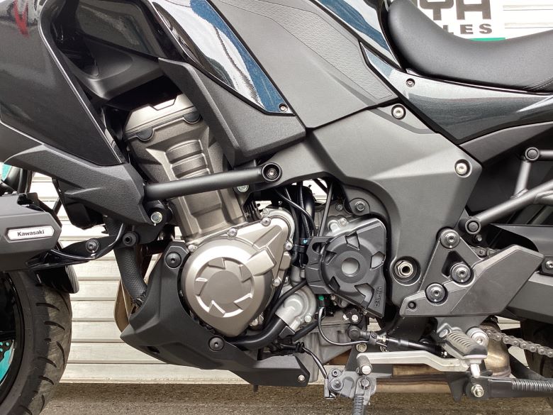 Ｖｅｒｓｙｓ　１０００　ＳＥ